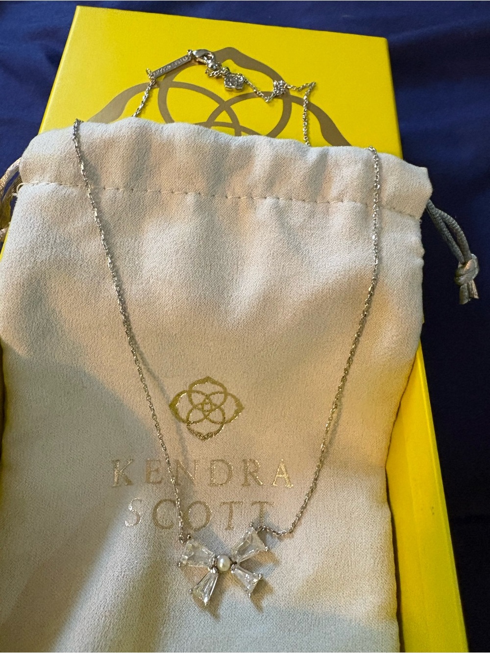 Kendra Scott Silver crystal Bow Pendant Necklace - Silver